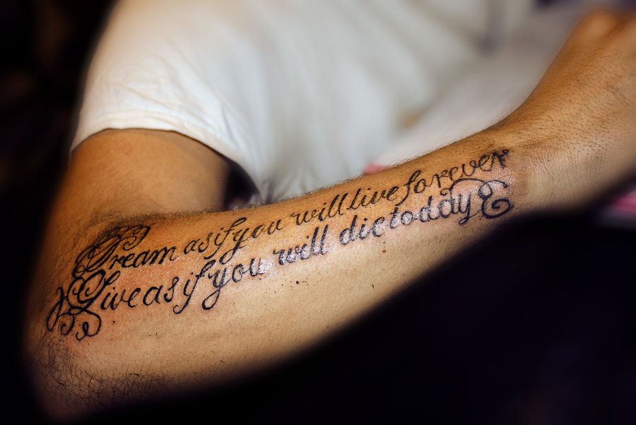 Татуировка на руке для мужчин надписи с переводом фото