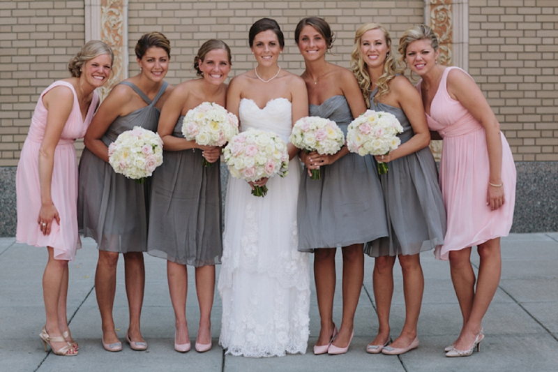 Свадьба в пастельных тонах одежда гостей женщин фото