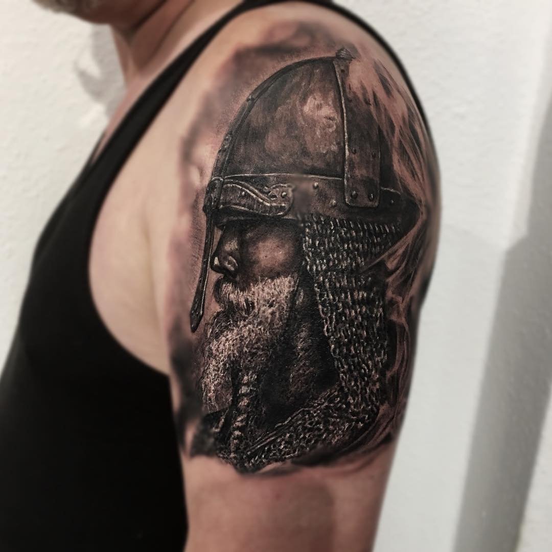 Тату викингов на плече мужские фото