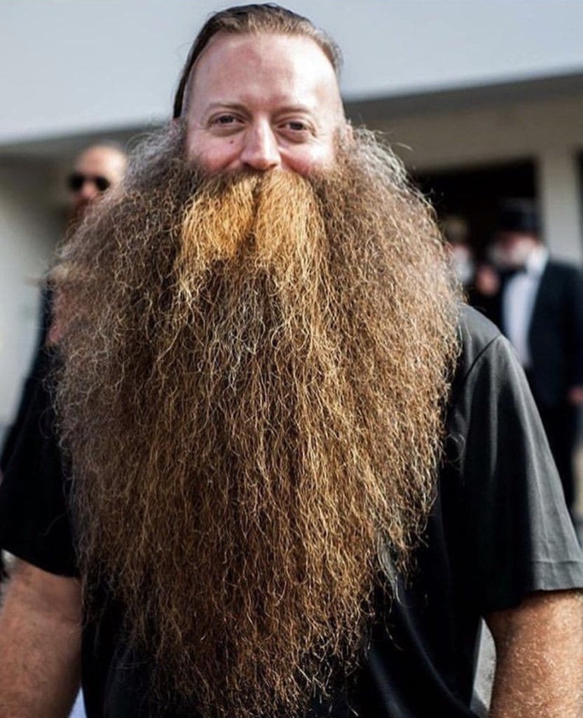 Длинная густая борода