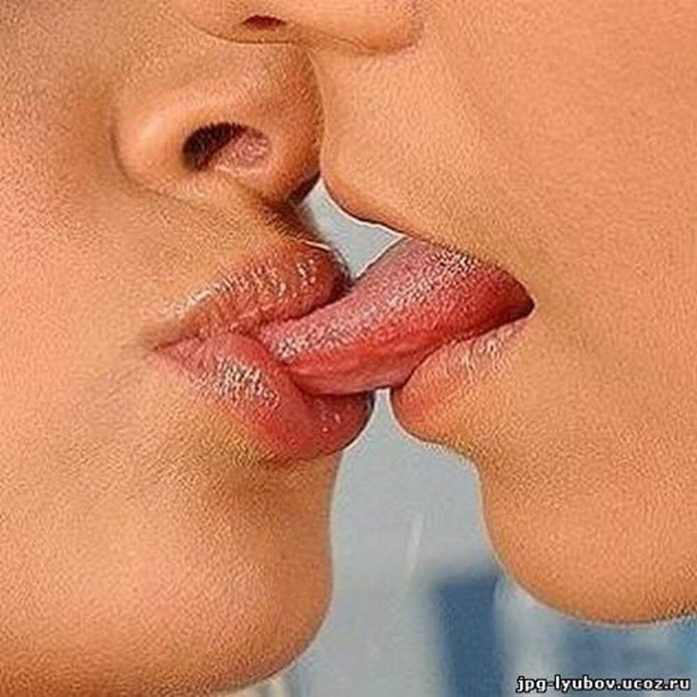 целовать языком фото